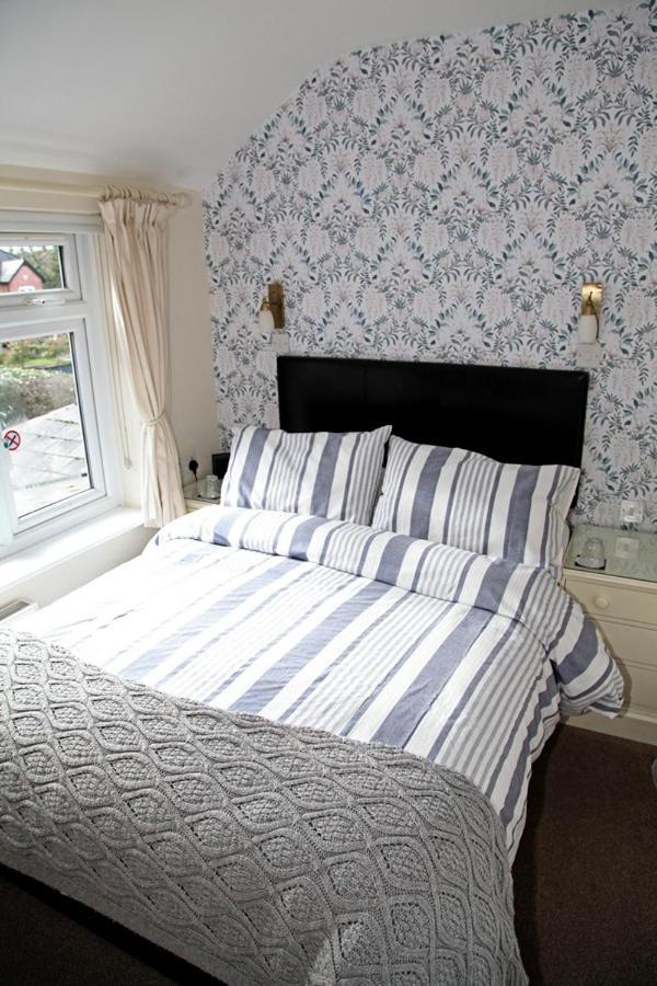 The Hinton Guest House Knutsford Exterior photo