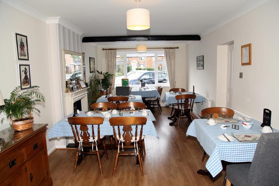The Hinton Guest House Knutsford Exterior photo