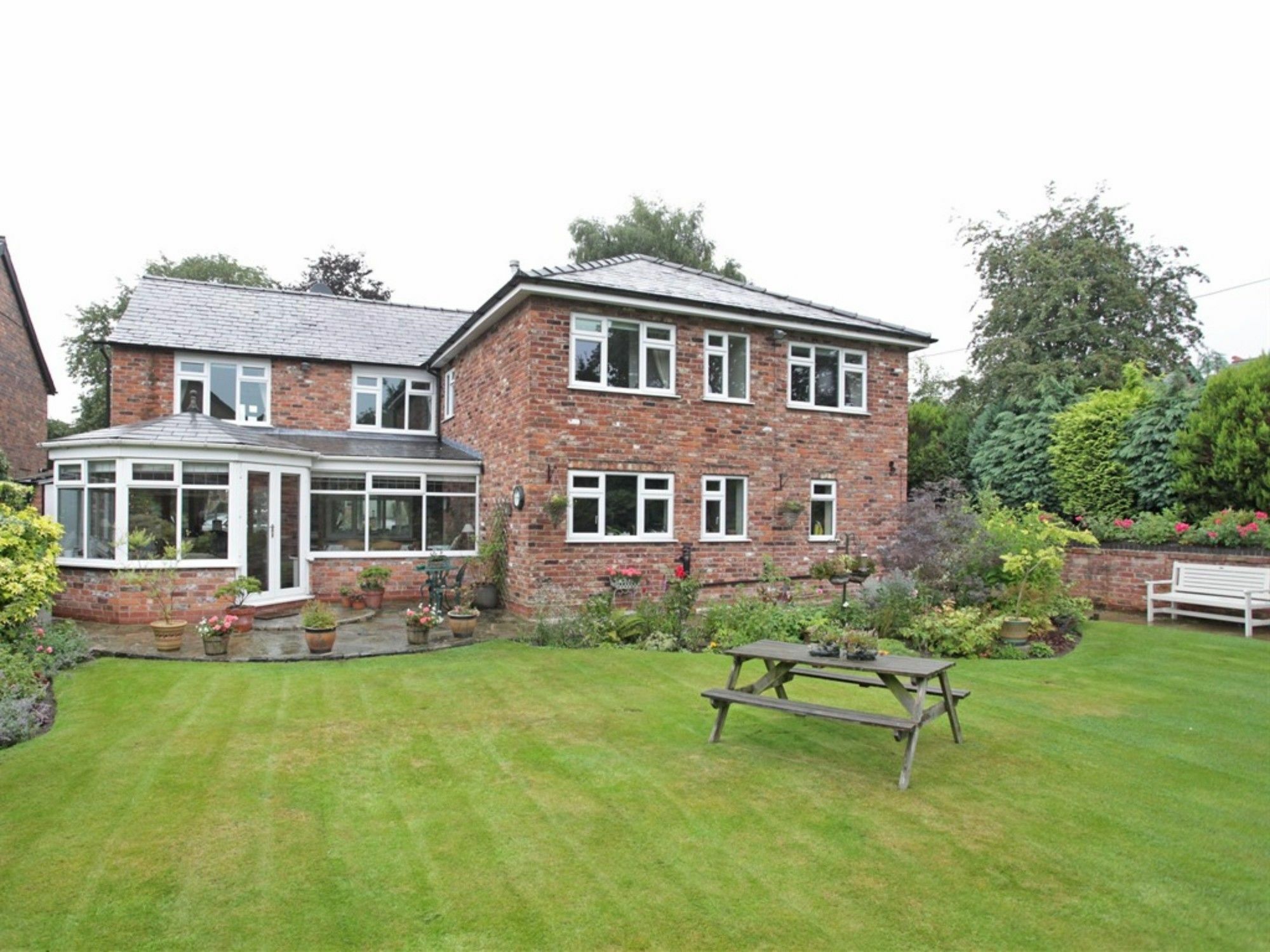 The Hinton Guest House Knutsford Exterior photo