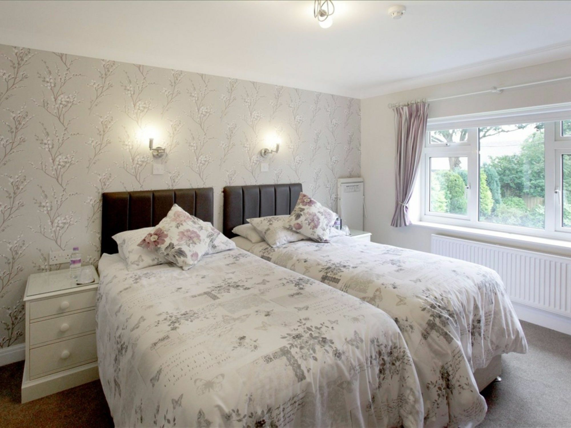 The Hinton Guest House Knutsford Exterior photo